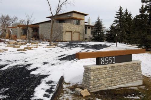 8951 Roblin Blvd. Homes for sale. January 5, 2012 BORIS MINKEVICH / WINNIPEG FREE PRESS