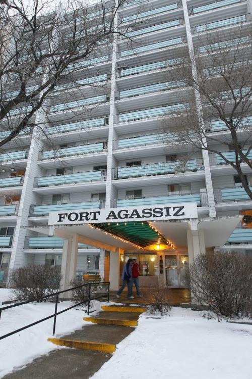 January 22, 2012 - 120122  -  An 88 year old woman was a victim of a home invasion in this seniors apartment complex on Henderson . Photographed on  Sunday January 22, 2012. John Woods / Winnipeg Free Press