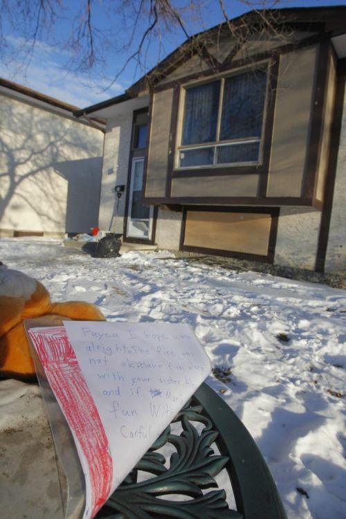 11 Woodlark where fatal fire was. January 27, 2012 BORIS MINKEVICH / WINNIPEG FREE PRESS