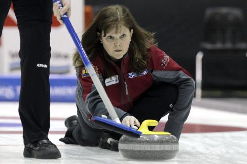 Skip Barb Spencer throws a rock against Team Jennifer Jones in the Friday evening draw of the Scotties Tournament of Hearts in Portage la Prairie at the PCU Centre. 120127 - Friday, January 27, 2012 -  (MIKE DEAL / WINNIPEG FREE PRESS)