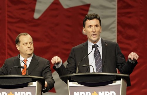 Brian Topp and Paul Dewar taking part in the NDP Leaders debate at Pantages Playhouse Theatre in Winnipeg, Sunday, February 26, 2012. (TREVOR HAGAN/WINNIPEG FREE PRESS)