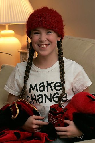 BORIS MINKEVICH / WINNIPEG FREE PRESS  070125 Hannah Taylor poses for a portrait in her home.