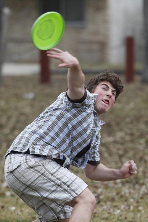 March 17, 2012 - 120318  -  Joshua Glowa attempts to catch a frisbee at Kildonan Park Sunday March 18, 2012.    John Woods / Winnipeg Free Press
