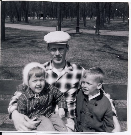 Winnipeg - Lindor Reynolds, age 2 (L) with her father Jack Heuvel (middle) and her late brother Scott Heuvel (R). undated.
