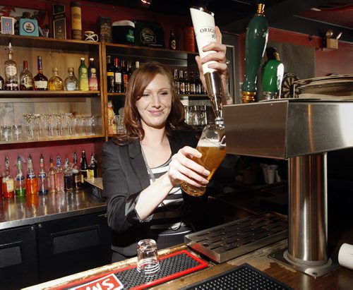 Steinbach  - Sawney Beans  Pub  , a british style pub  that should attract  British immigrants in the  Steinbach area Äì Owner Jackie  Bakx pours  British  beer on tap at the newly acquired  lounge  where  alcohol an be ordered without  a meal . - Bill Redekop story - KEN GIGLIOTTI  / WINNIPEG FREE PRESS  / MARCH 28 2012