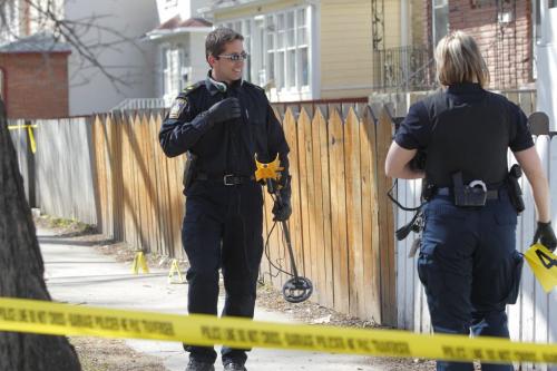 Murder scene in the 600 block of Maryland. April 6, 2012  BORIS MINKEVICH / WINNIPEG FREE PRESS