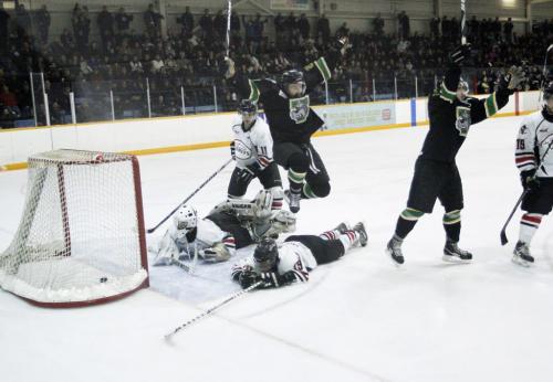 120407 - The Portage Terriers celebrate after scoring the tying goal against the Winnipeg Saints in the 3rd period of game 4 of the MJHL final. The Portage Terriers still fell short to a 3-1 final to the Winnipeg Saints.  Portage leads the best of seven 3 to1.  Darcy Finley / Winnipeg Free Press
