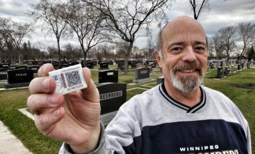 Lorne Raber from Eden Memorials with a QR device that can be attached to tombstones. See Gord Sinclair story.  120418 April 18, 2012 Mike Deal / Winnipeg Free Press