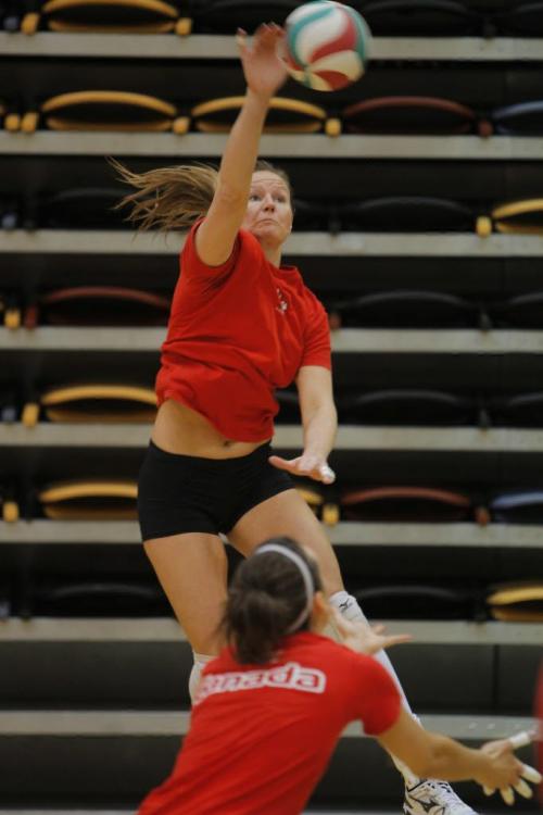 A shot of Tammy Mahon (Holland, MB), who is on the final roster for the Canadian women's v-ball team. Photo taken at the Investers Group gym at U of M. April 23, 2012  BORIS MINKEVICH / WINNIPEG FREE PRESS
