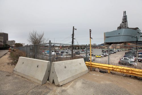 Photo of the Canadian Museum of Human Rights from the Via Rail Station looking North East.   Story by Gordon Sinclair April 27,  2012 (Ruth Bonneville/Winnipeg Free Press) CMHR