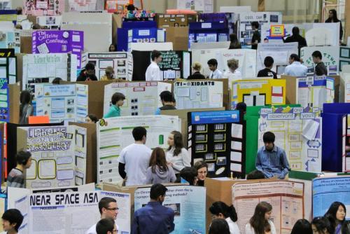Judging takes place at the Manitoba Schools' Science Symposium in the Max Bell Field-house at the University of Manitoba.    120428 April 28, 2012 Mike Deal / Winnipeg Free Press