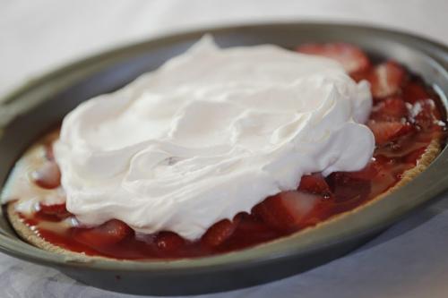 June 25, 2012 - 120625  - Easy Strawberry Pie for Recipe Swap. Photographed Monday, June 25, 2012.    John Woods / Winnipeg Free Press