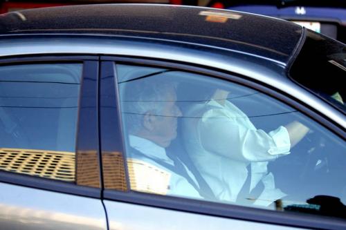 Lori Douglas's husband Jack King arrives in court through the back entrance this afternoon.  July 24, 2012  BORIS MINKEVICH / WINNIPEG FREE PRESS