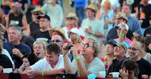 Brandon Sun Classic rock fans cheer on "Saga" during the annual Rockin' the Fields Minnedosa weekend, Sunday evening. (Colin Corneau/Brandon Sun)