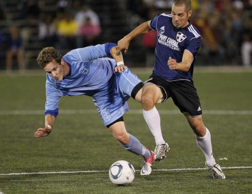 August 14, 2012 - 120811  -  Winnipeg Juventus (L) vs Hellas SC play at the Winnipeg Soccer Complex in Winnipeg Tuesday August 14, 2012.  John Woods / Winnipeg Free Press