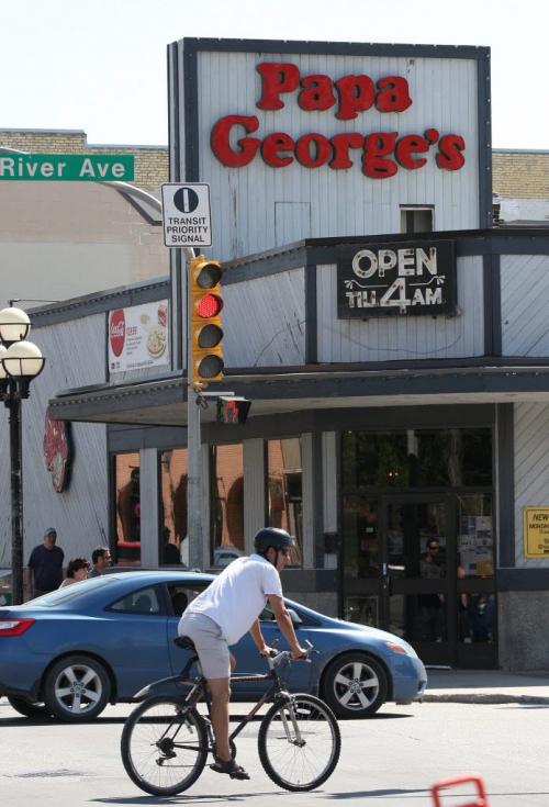 Papa George's a favorite place for late night dinners  is closing on Osborne St.- See story August 20, 2012   (JOE BRYKSA / WINNIPEG FREE PRESS)