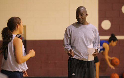 Brandon Sun Bobcats' coach Novell Thomas works with his players during a practice held at New Era School on Thursday afternoon. (Bruce Bumstead/Brandon Sun)