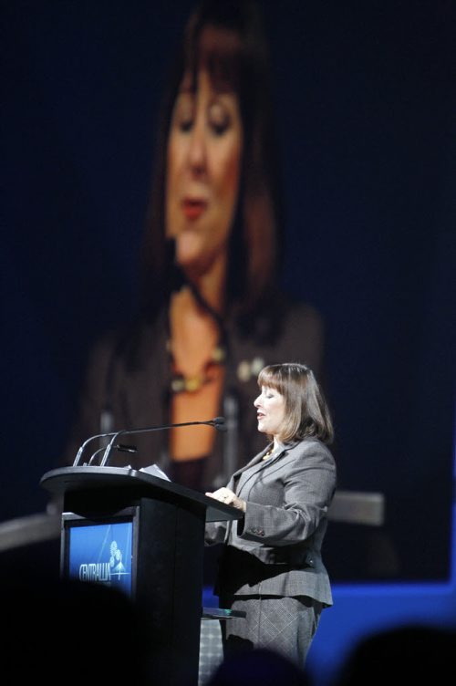 Gail Asper speaking at Centrallia at the Winnipeg Convention Centre, Wednesday, October 10, 2012. (TREVOR HAGAN/WINNIPEG FREE PRESS)