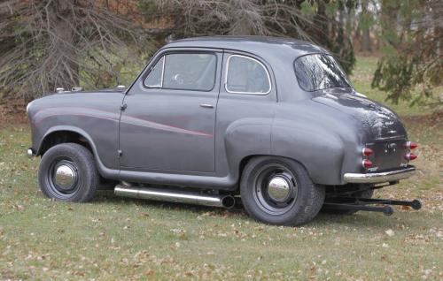 Bernie Van Kemenade's 1956 Austin of England A35 Street Machine. October 12, 2012  BORIS MINKEVICH / WINNIPEG FREE PRESS