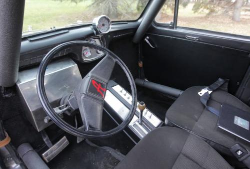 Bernie Van Kemenade's 1956 Austin of England A35 Street Machine. October 12, 2012  BORIS MINKEVICH / WINNIPEG FREE PRESS