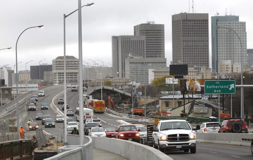 Traffic on the new Disraeli Bridge Friday.   (WAYNE GLOWACKI/WINNIPEG FREE PRESS) Winnipeg Free Press  Oct.19  2012