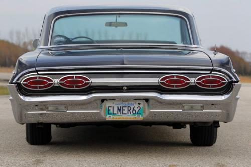 CLASSIC CAR - Don Scharf's 1962 Olds Starfire . October 16, 2012  BORIS MINKEVICH / WINNIPEG FREE PRESS