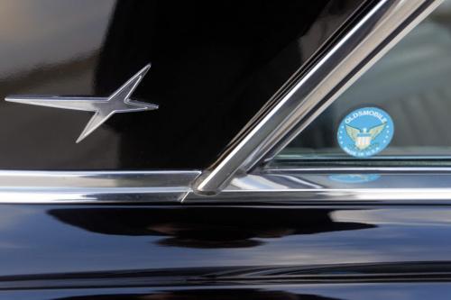 CLASSIC CAR - Don Scharf's 1962 Olds Starfire . October 16, 2012  BORIS MINKEVICH / WINNIPEG FREE PRESS