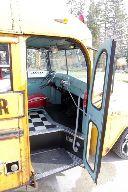 CLASSIC CAR - Randy Klym's 1957 GMC school bus. October 16, 2012 BORIS MINKEVICH / WINNIPEG FREE PRESS