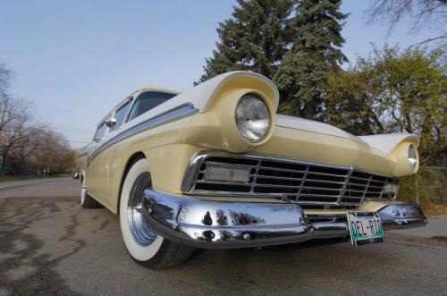 CLASSIC CAR - Flo Bremaud's 1957 Ford Del Rio Wagon. October 16, 2012  BORIS MINKEVICH / WINNIPEG FREE PRESS