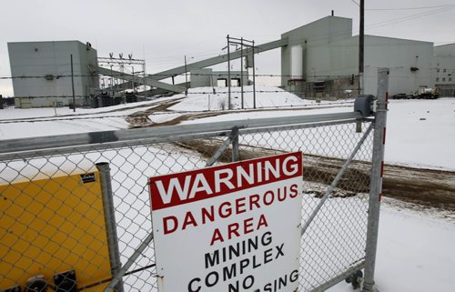 Hudbay Mining Complex in Snow Lake, Manitoba. Martin Cash story (WAYNE GLOWACKI/WINNIPEG FREE PRESS) Winnipeg Free Press  Nov. 14    2012