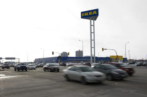 121117 Winnipeg - The intersection of Sterling Lyon Pkwy & Kenaston Blvd Saturday November 17, 2012. For story about IKEA and traffic. DAVID LIPNOWSKI / WINNIPEG FREE PRESS