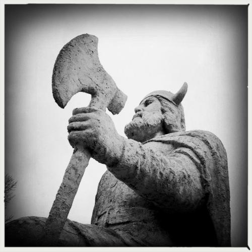 The Viking Statue in Gimli, MB 121101 - Tuesday, November 20, 2012 -  (MIKE DEAL / WINNIPEG FREE PRESS)