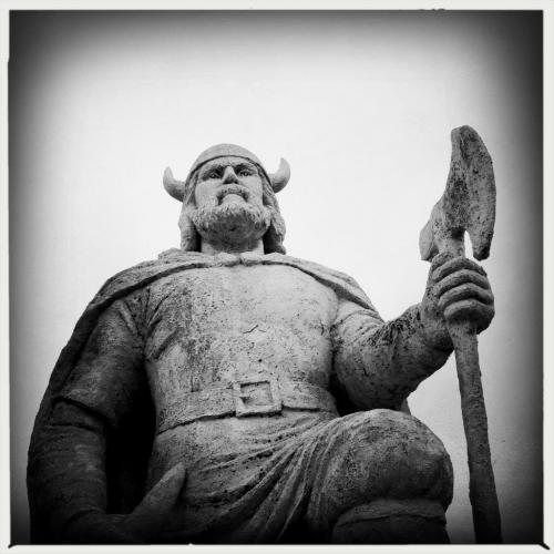 The Viking Statue in Gimli, MB 121101 - Tuesday, November 20, 2012 -  (MIKE DEAL / WINNIPEG FREE PRESS)