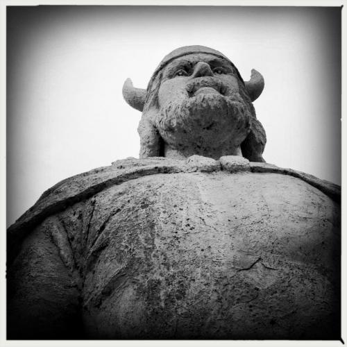 The Viking Statue in Gimli, MB 121101 - Tuesday, November 20, 2012 -  (MIKE DEAL / WINNIPEG FREE PRESS)