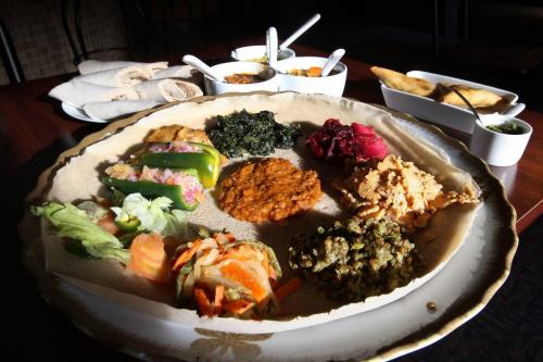 Gohe Ethiopian Restaurant- 533 Sargent Ave-Vegetarian combo platter-See Marion Warhaft restaurant review- November 20, 2012   (JOE BRYKSA / WINNIPEG FREE PRESS)