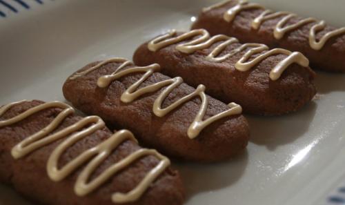 Food Front. Chocolate Coffee Fingers. Alison Gillmor story. (WAYNE GLOWACKI/WINNIPEG FREE PRESS) Winnipeg Free Press  Nov. 26   2012