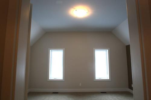 Dueck Homes- 49 Crystal Ave in St VitalUpstairs bedroom - one of two with vaulted ceilings-See Todd Lewys story- November 26, 2012   (JOE BRYKSA / WINNIPEG FREE PRESS)