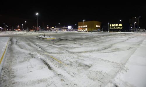 November 27, 2012 - 121127  -  An near empty IKEA parking lot sits waiting for the thousands of consumers Tuesday, November 27, 2012. IKEA opens on Wednesday morning.  John Woods / Winnipeg Free Press