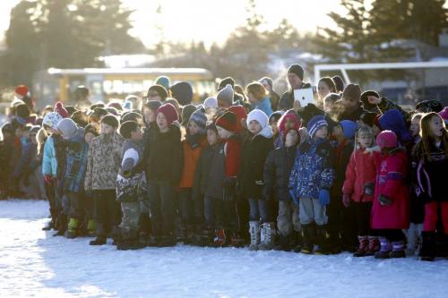A Great Horned Owl that was caught up in some soccer nets in Shamrock Park in Southdale on November 16th was rehabilitated and returned to the the city park behind Shamrock School and released this afternoon. School kids look on. December 4, 2012  BORIS MINKEVICH / WINNIPEG FREE PRESS