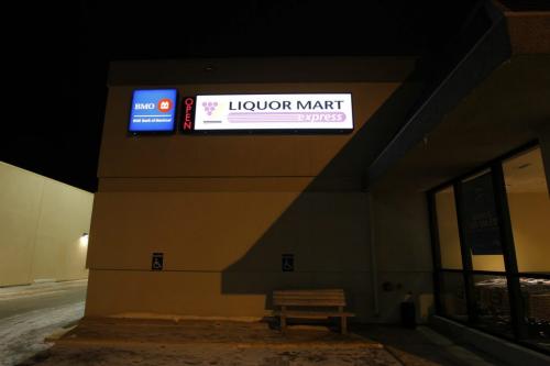 New Liquor Mart Express opened this week on Pembina Highway between Markham and Chancellor. December 5, 2012  BORIS MINKEVICH / WINNIPEG FREE PRESS