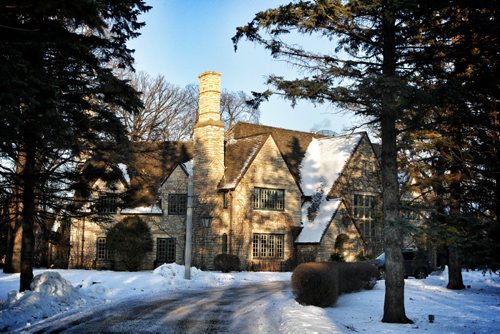 Mansion at 761 Wellington Cres. which sold last month for $2 million. It was one of five million-dollar-plus homes that sold last month in Winnipeg. 121206 December 06, 2012 Mike Deal / Winnipeg Free Press