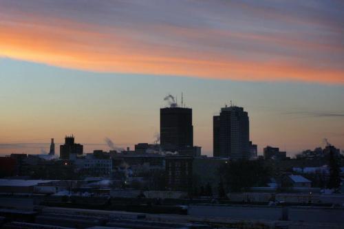 Before Sunrise-As the sun prepares for sunrise over downtown Winnipeg it illuminates the frosty sky- Standup Photo- December 11, 2012   (JOE BRYKSA / WINNIPEG FREE PRESS)