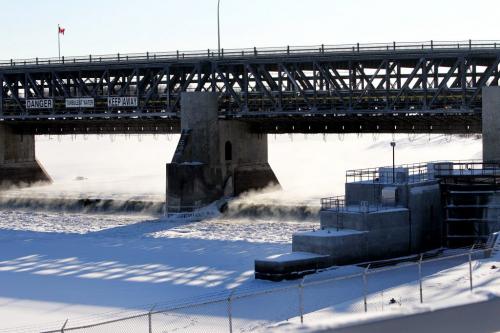The driver of a truck is alive after he drove his truck into open water at Lockport locks early Tuesday morning.  Truck was driven to open water on the far right side of frame. Dec 11, 2012, Ruth Bonneville  (Ruth Bonneville /  Winnipeg Free Press)
