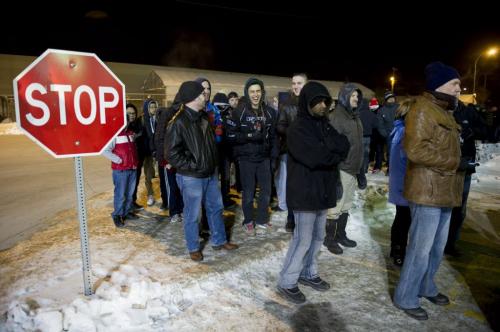 122612 Winnipeg -  The line for  Boxing Day deals snaked around the corner and down Silver Avenue at 6AM at the St. James Best Buy.  DAVID LIPNOWSKI / WINNIPEG FREE PRESS
