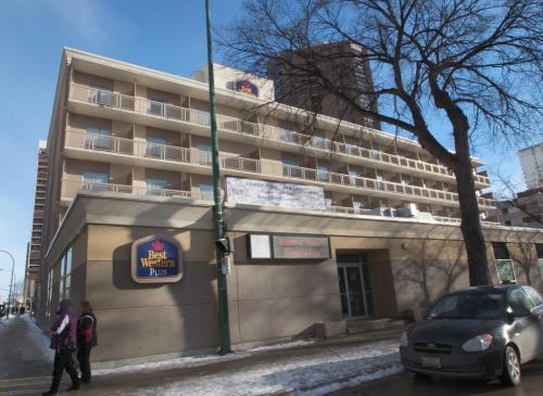 The Best Western Hotel in downtown Winnipeg -See Kives story- January 07, 2013   (JOE BRYKSA / WINNIPEG FREE PRESS)