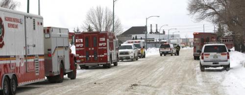 Winnipeg Fire Fighters outside Smooth Freight on Milner St. for possible chemical spill Tuesday afternoon. Police had blocked through traffic on Milner.  (WAYNE GLOWACKI/WINNIPEG FREE PRESS) Winnipeg Free Press  Jan. 29 2013
