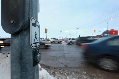 Intersection of Portage Ave. at Cavalier. Story on busy intersections.   Feb 13, 2013, Ruth Bonneville  (Ruth Bonneville /  Winnipeg Free Press)