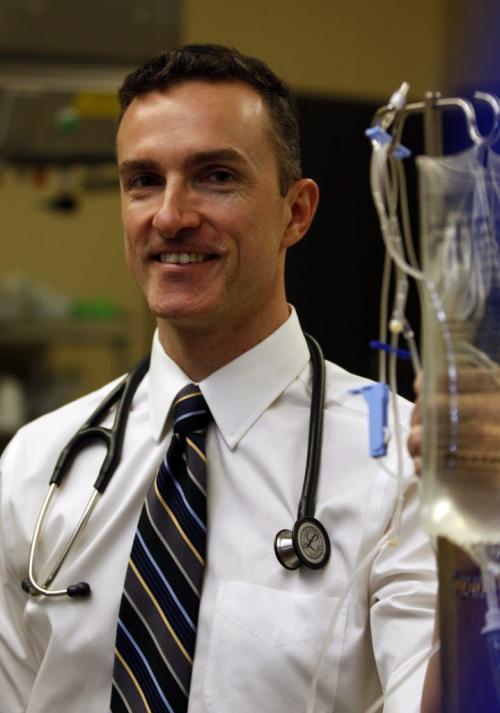 *** Embargoed Photo and story Äì Dr. Ryan Zarychanski  at CancerCare hematologist and UofM prof. is publishing a paper that will change the way reviving patients are  treated for low blood pressure Äì Larry Kusch story  KEN GIGLIOTTI / FEB 14 2013 / WINNIPEG FREE PRESS