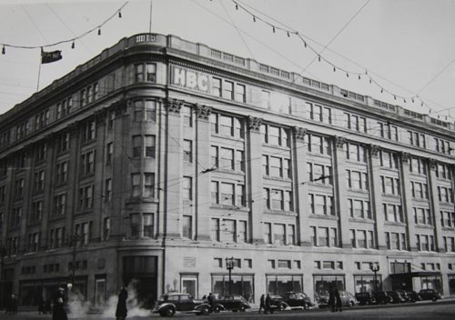 CREDIT: The Archives of Manitoba, WINNIPEG BUILDINGS-BUSINESS-HUDSON'S BAY CO./PORTAGE 10 FEB. 4 1938. The Hudson's Bay Co. store on Portage Ave. in Winnipeg. Bruce Owen story. pictures copied by (WAYNE GLOWACKI/ WINNIPEG FREE PRESS) WINNIPEG FREE PRESS  Feb.26 2013