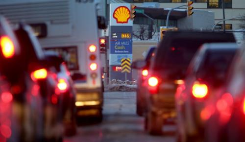 Gas price at Shell at the corner of Notre Dame Avenue and Sherbrook Street, Friday, March 1, 2013. (TREVOR HAGAN/WINNIPEG FREE PRESS)